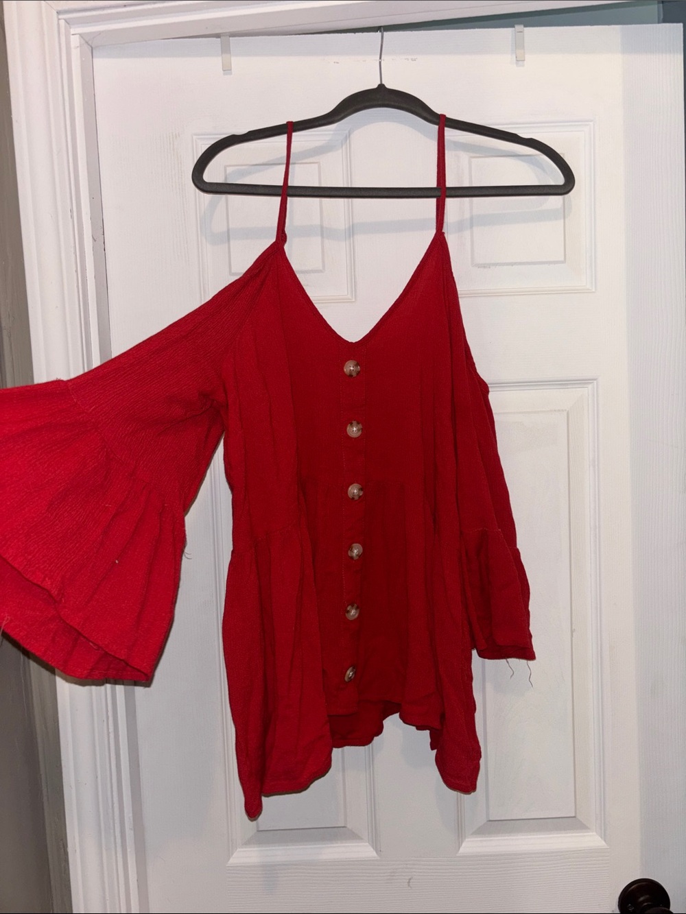 torrid Red Cold-Shoulder Button-Front Cami Top